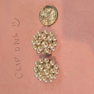 Vintage pearl-esk clip on earrings